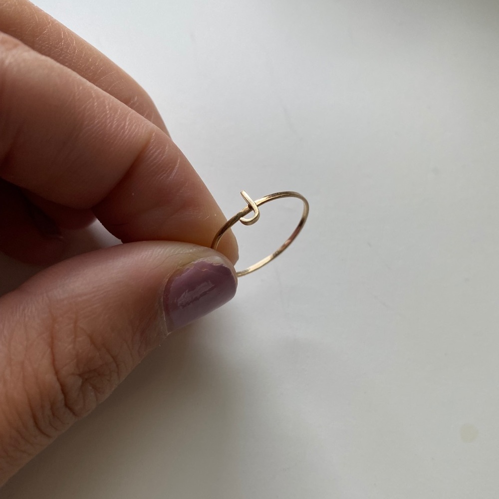 Yellow gold “J” letter ring